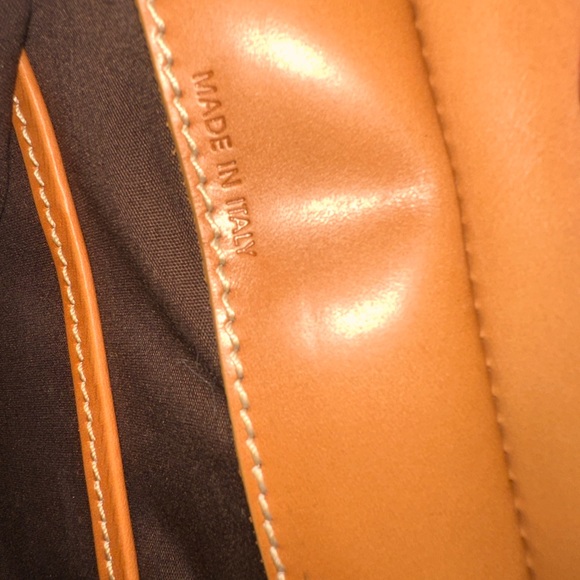 Authentic Vintage Tod’s bag - Picture 6 of 16